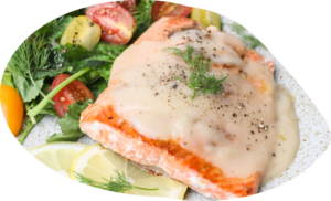 Grilled salmon filet with bechamel sauce